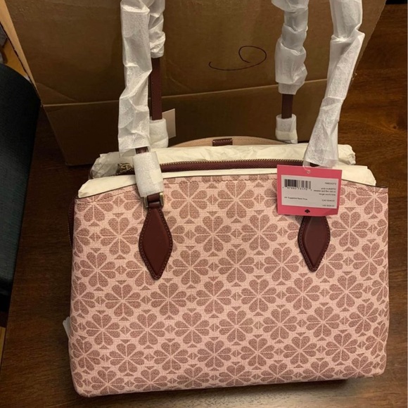 Brand new Kate spade purse. Never used - Picture 3 of 4